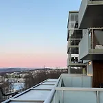아파트 Modern On Of Island