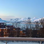 Modern On Of Island 아파트 *